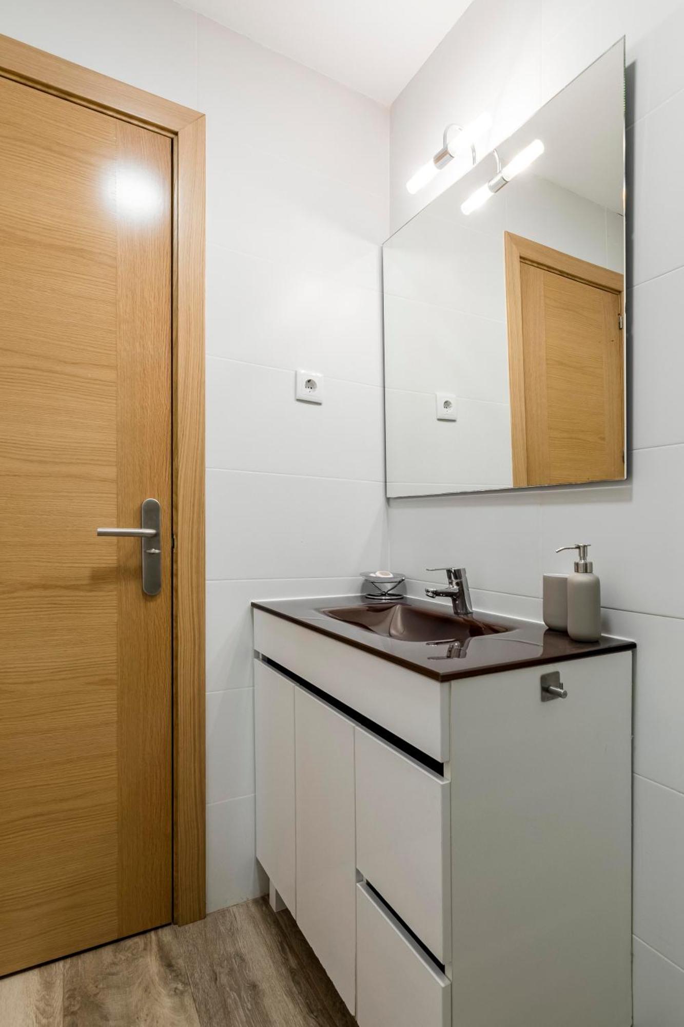 Ferienwohnung Charming Madrid Numancia Exterior foto